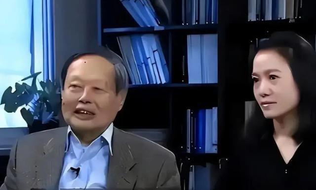 杨振宁离世仅2天，令人担心的事发生，原来翁帆一个字都没说错！