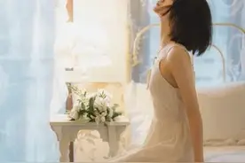 小三和老公是真爱，帮老公买内衣裤还给钱，我该不该成全他们？图片