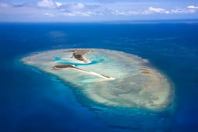 中方海空军出动，轰6J直扑黄岩岛，美国一声不吭，菲律宾慌忙改口