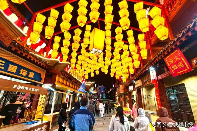 咸宁导游代表参与“赤黄红”文旅推介大会