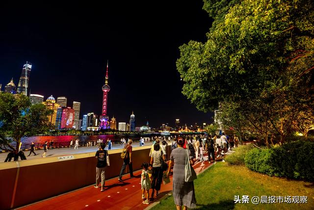 滨江漫游 夜趣FUN，上海滨江夜游活动点亮杨浦、虹口、黄浦滨江的魅力夜景