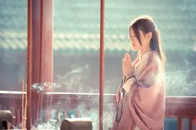 “人怕三长两短香忌两短一长”：烧香为什么只烧三根越早明白越好图片