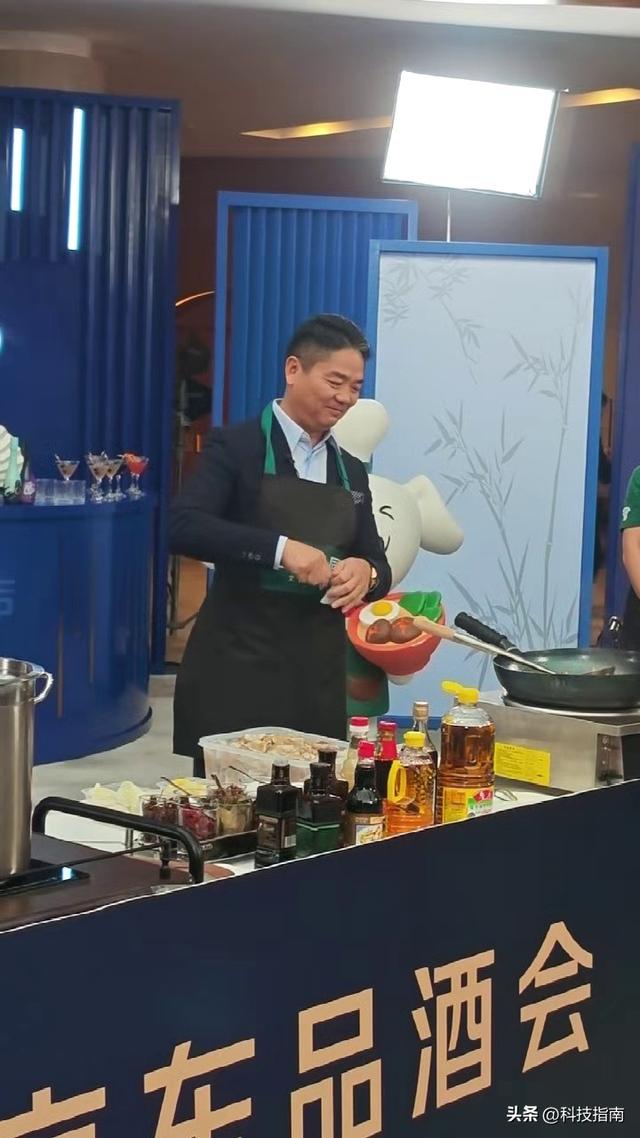 刘强东接地气人设的底层密码