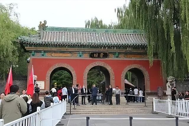 晴雨交替风相随 五一晋游正当时