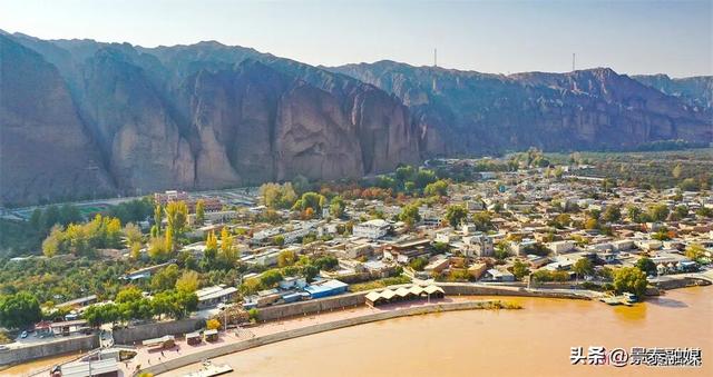 黄河绕村 石林映日 景泰龙湾村的金黄太治愈