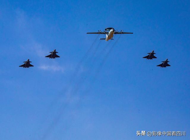 吉林长春：长春航空展上的大国重器