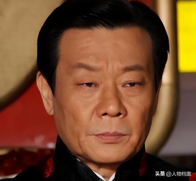 一妻一妾住楼上楼下，三人一同生活30多年，71岁的寇世勋太离谱