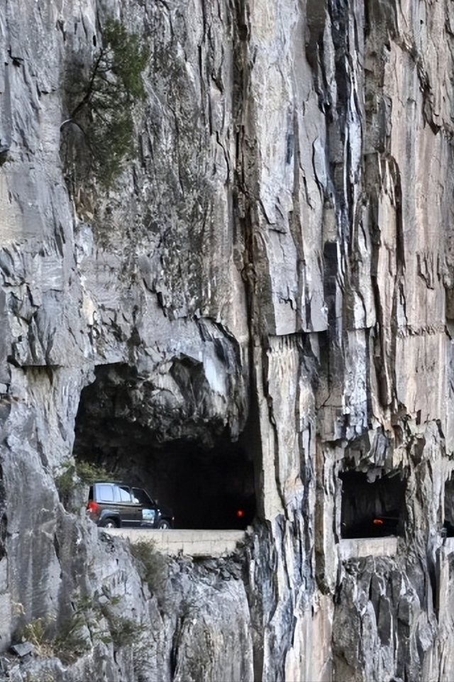 11月自驾天花板！八百里太行秋色巅峰，穿挂壁公路，邂逅红叶古村