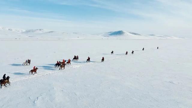 拒绝 “佛系玩雪”！来呼伦贝尔解锁硬核过冬的方式，做一次冰雪英雄！