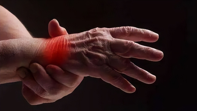 脑梗去世的人越来越多？医生劝告：天冷宁可喝凉水，也别做这3事