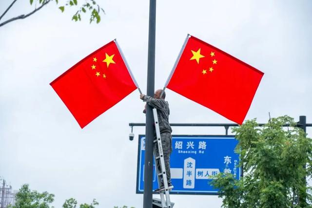 漫步拱墅，邂逅满街“中国红”！