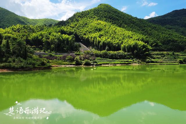 宁波奉化西南的古村群，据说是谢灵运的云游之地，景色真的太美了