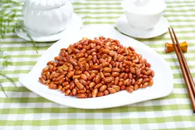 一斤“炸花生”油量有多大？有人吃出了脑梗图片