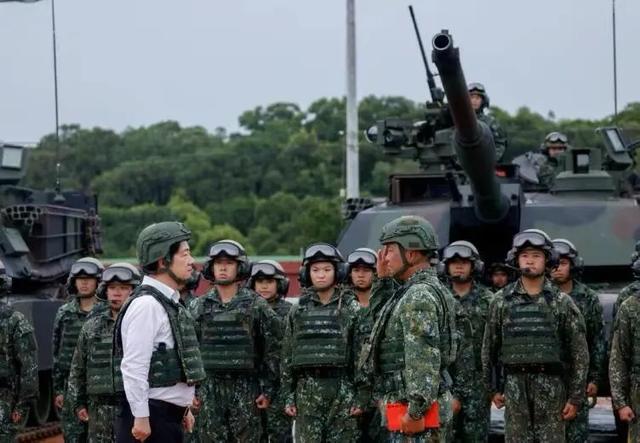 赖清德还没到纽约，大陆先发制人，解放军机舰出动，日本布局撤离