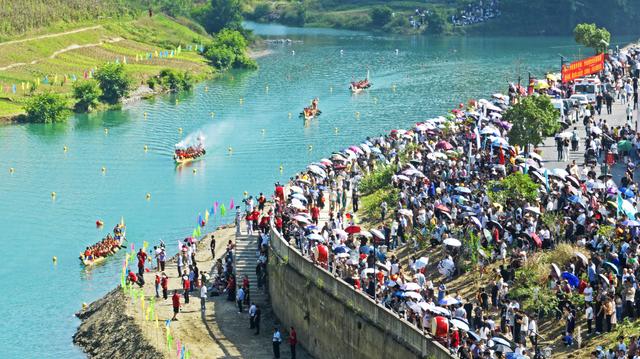 何以重庆 | 彭水：石榴花开乌江畔