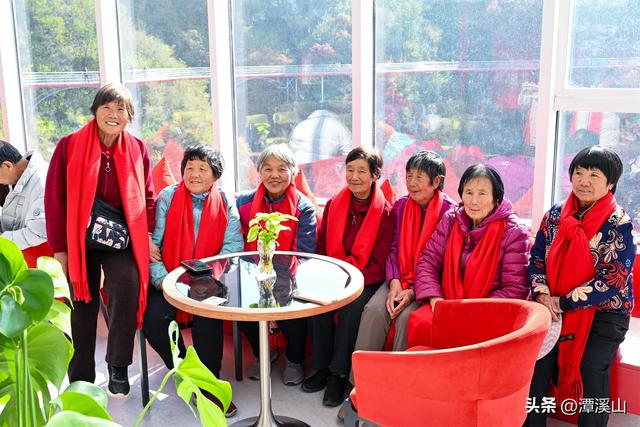 情暖重阳，爱满潭溪！淄博潭溪山举办“情暖金秋、爱在重阳”敬老活动