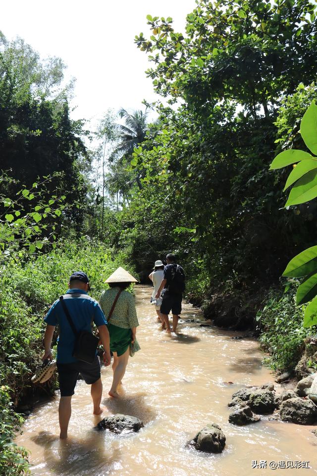 越南8日游（第六天，美奈仙女溪、红沙丘和小渔村日落）