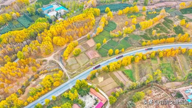 祁连雪映丹霞色 一路风光入画来