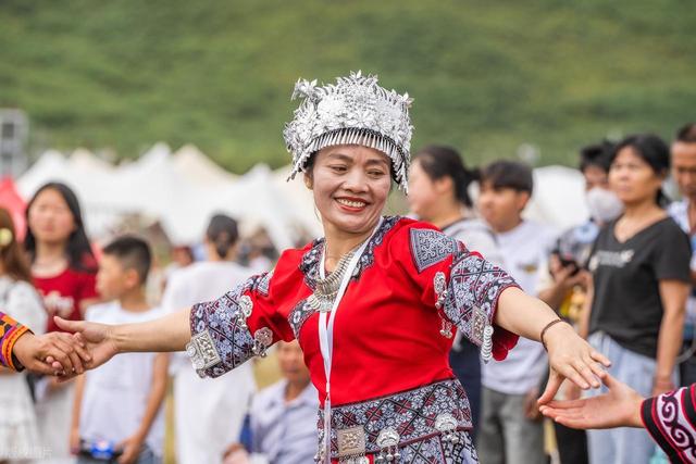 国内最宜居的城市之一，竟然不是大理，而是藏在贵州的大山里？