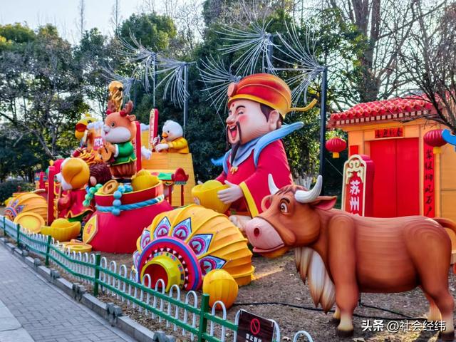 灯映华彩 夜泊秦淮——第40届秦淮灯会白鹭洲灯会主会场