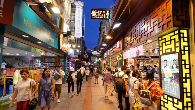 澳门逛吃烟花全攻略：带你游旅游塔逛官也街，一睹10国超燃烟花秀