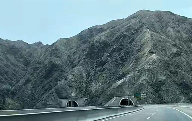 第二十三天 告别古楼兰 翻越阿尔金山 看大地之眼