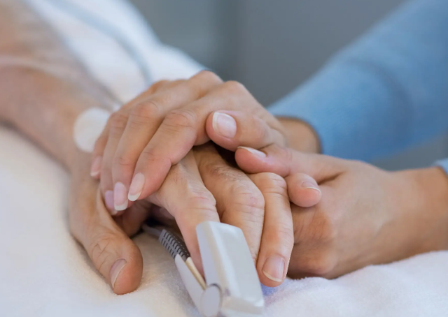 中国将迎人口死亡高峰！22年1041万，23年1100万，去年死亡多少？