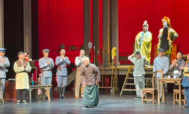 朱时茂没想到，2026年春晚仅剩俩月，搭档陈佩斯因一举动口碑暴增