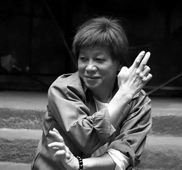 梁小龙死因公开：3个不良爱好，个个都是催命符	，家属澄清年龄