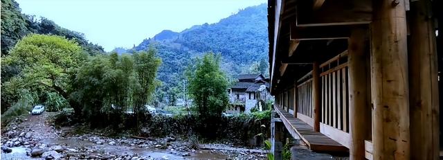 两代人接力7年建一座桥：重庆深山里的“愚公移山”，感动很多人