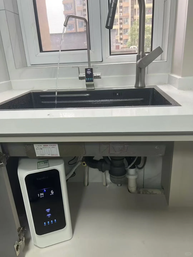 当我把家里的桶装水换成净水器，才发现二者区别太大了！建议看看