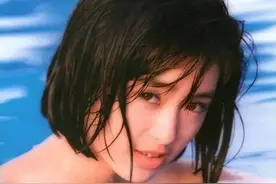 日本女星酒井法子写真美爆了！雪肤玉貌大长腿性感火辣图片