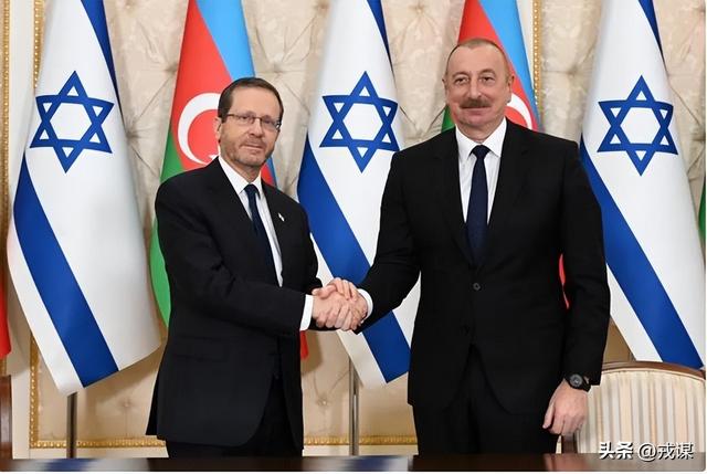 “破冰者”导弹引里海震动？阿塞拜疆阅兵秀以色列导弹！