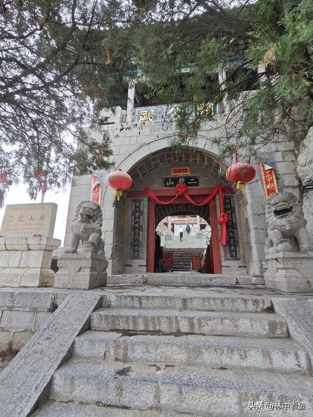 安阳许家沟二龙山，一座建在峭壁上的宫殿，布局精妙，别有洞天