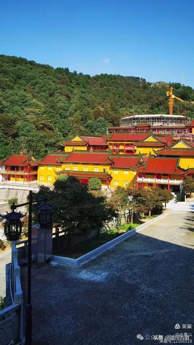 被誉为“江南小布达拉宫”!探秘浙江最大最土豪的寺院!