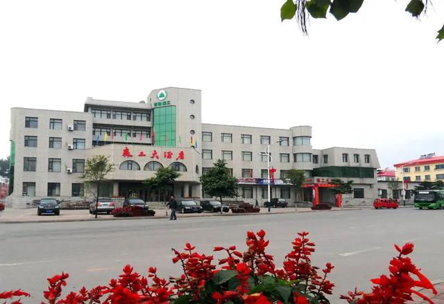 乘着高铁游江源 | 沈白高铁赴江源区餐饮、住宿、商超、景区景点公交路线指南