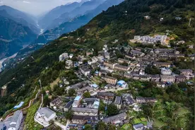 因专家一个预言，这座城市全城搬空，从州府沦为小山村图片