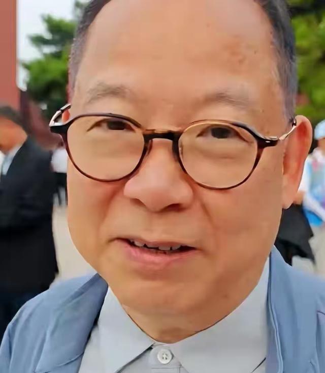 大阅兵后第二天，人性自私自利，展现的淋漓尽致，不请他们就对了