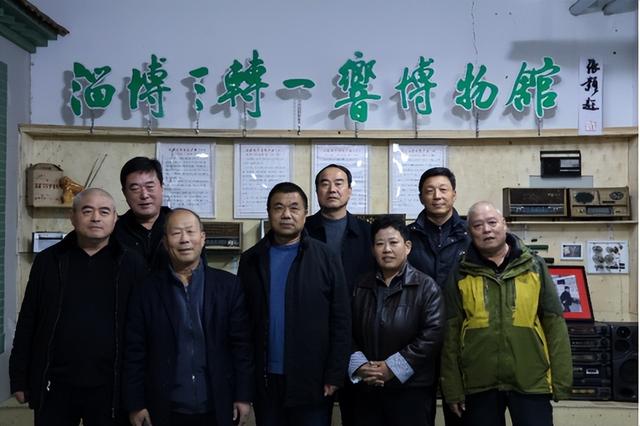 邹平市大闫村党支部组织到三转一响博物馆参观