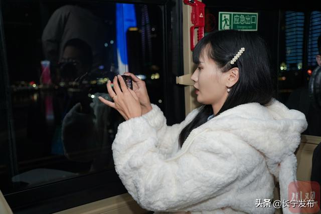 深度体验城市“文脉”，冠英古街“上新”让网络大V驻足|国内国际大V宜宾行