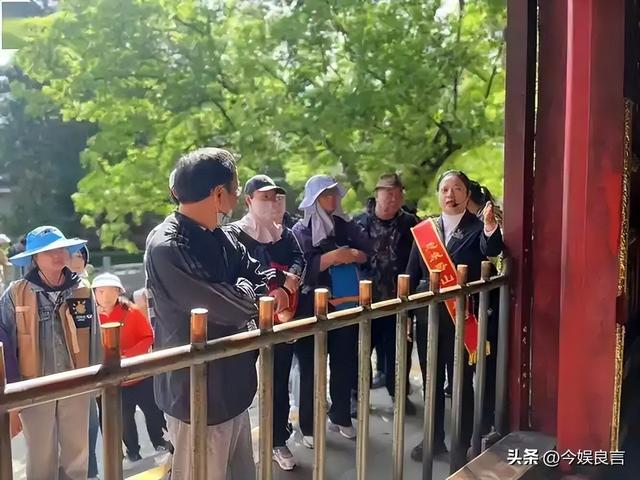 大量日本游客涌入北京，打着旅游幌子不去旅游不吃美食，为啥来？