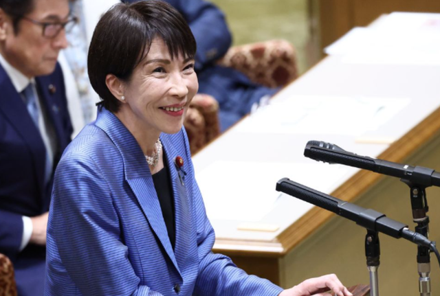 高市终于是没扛住，中俄三面包围琉球，不到24小时	，叫来美军撑腰