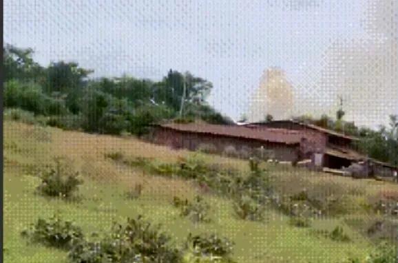 泰国F-16火力全开越炸越狠，中国火箭炮首参战，柬埔寨彻底失算了