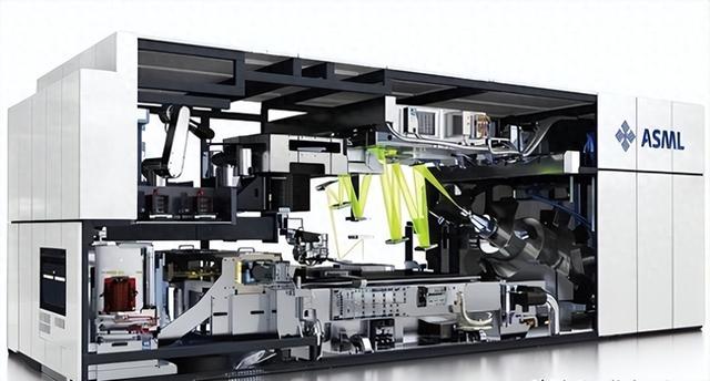 光刻机巨头开始慌了，中国造不成光刻机，但是要造一个光刻工厂！