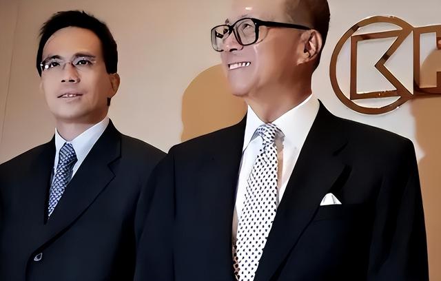 身价千亿有什么用？李嘉诚两儿子的现状，给所有父母都提了个醒