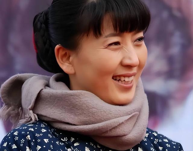 闫学晶就这样改写了自己的结局，留下的3个疑问	，是时候该解开了