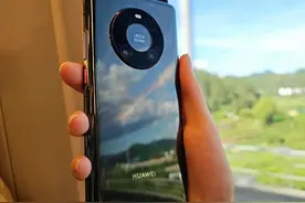 一代神机Mate 40Pro，这么多年过去还有人在用吗？图片