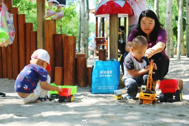 吉祥哈达广场：赛罕区的活力聚集地，全年龄段共享的休闲空间