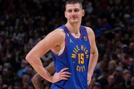 詹杜库已经过时，现役最强阵容应是这5人，字母哥、约基奇领衔图片