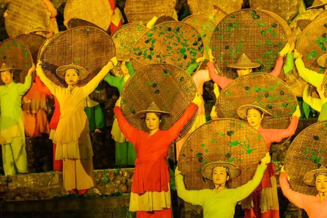 太会了！大自然这位“导演”，给印象大红袍疯狂加戏